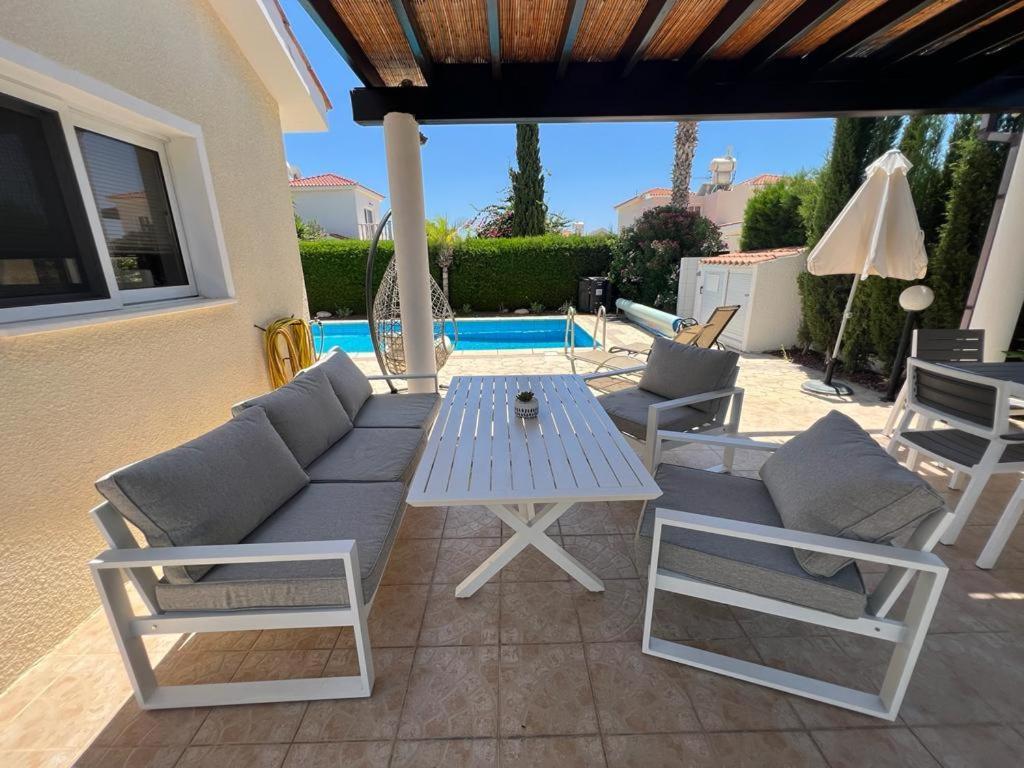 Villa Tamara With Private Pool Peyia Bagian luar foto